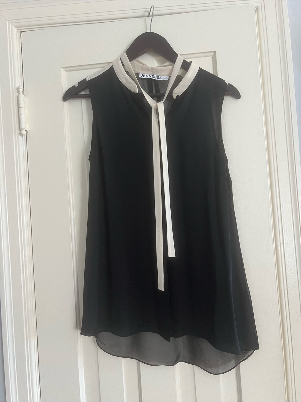 Jeunesse Black Sleeveless Blouse with Ivory Tie Neck